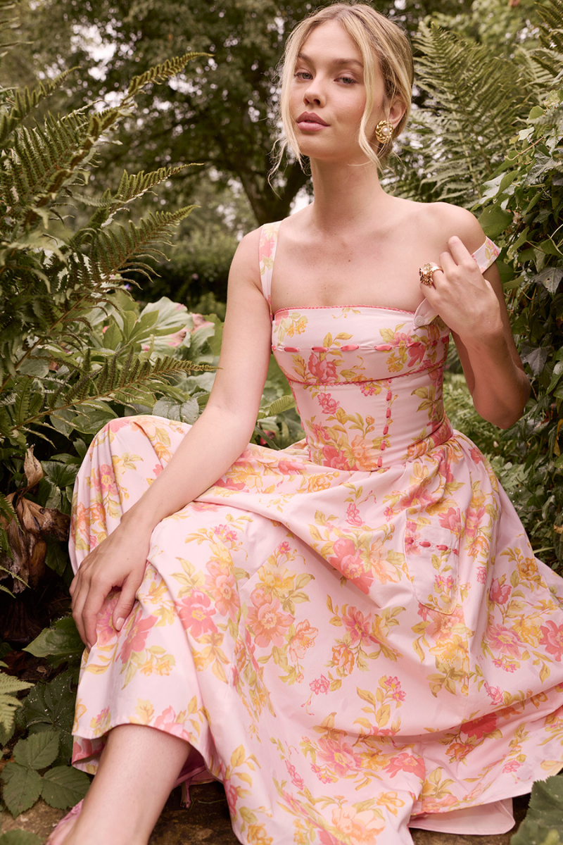 Elegantly Styled Dress for Everyday Wear