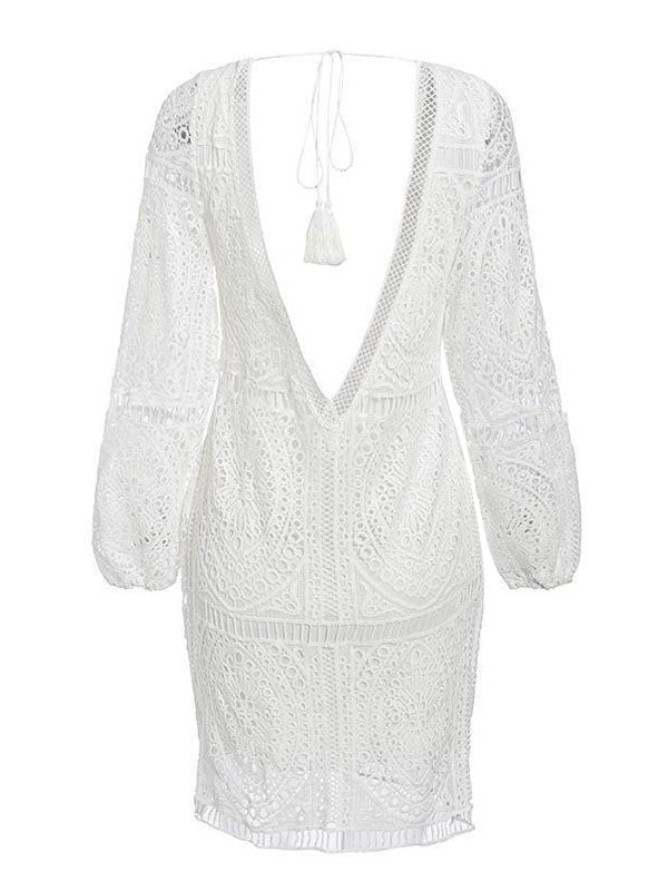 Beautifully Finished Dress in a Timeless Design