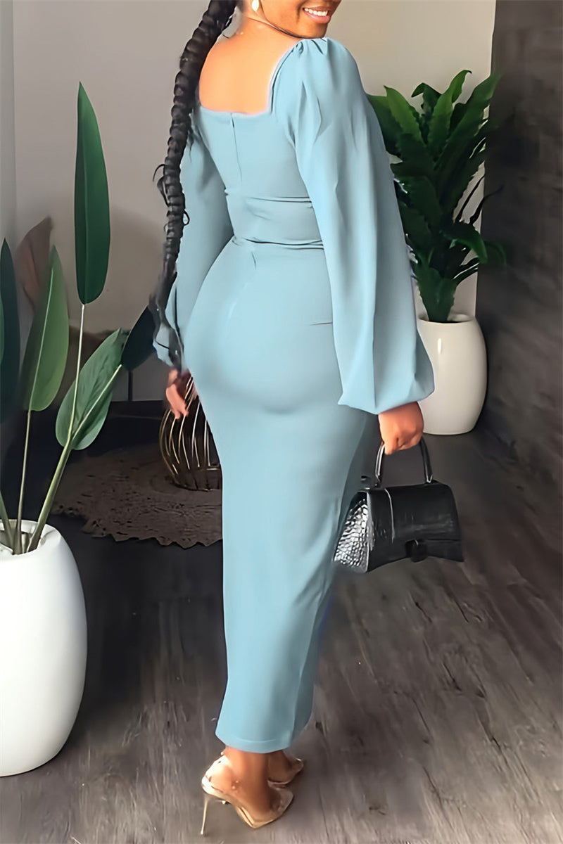Well Tailored Dress with a Graceful Silhouette