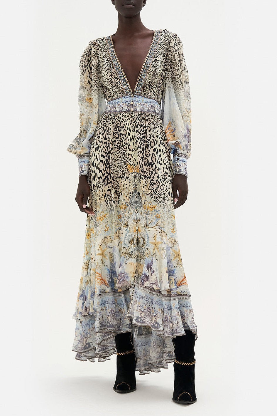 Classic Vintage Dress with a Flattering Fit