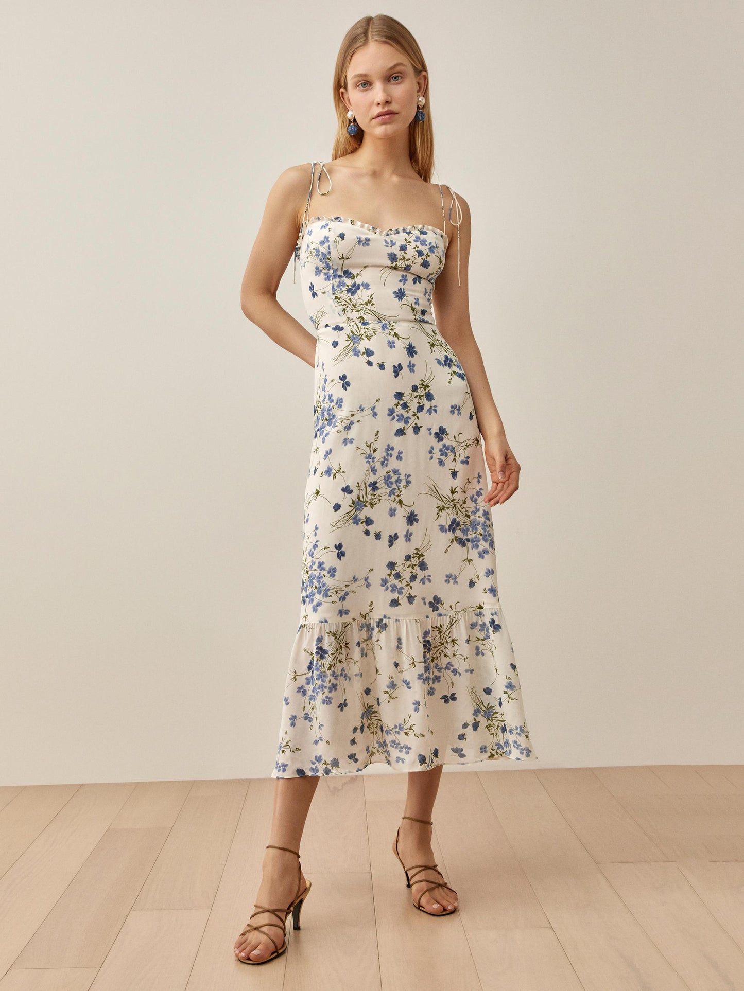 Classic Vintage & Enduringly Stylish Dress