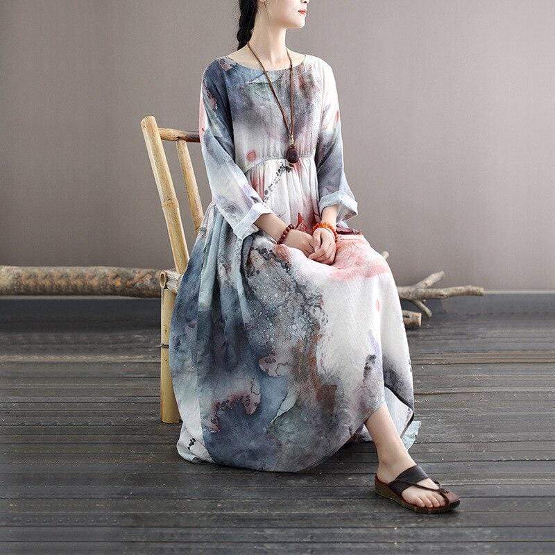 Effortlessly Elegant Dress with a Timeless Design