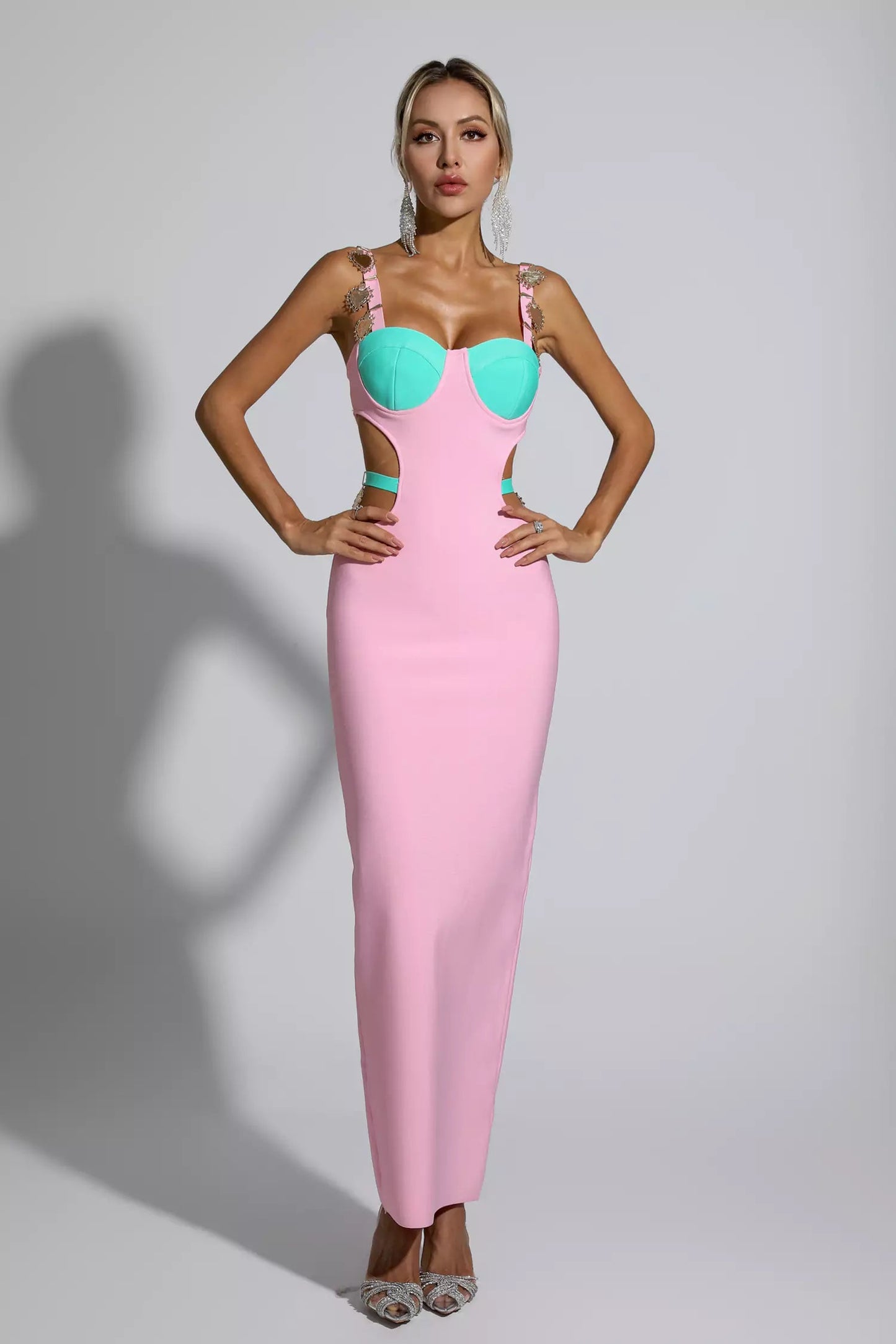 Gracefully Styled Dress for Any Occasion
