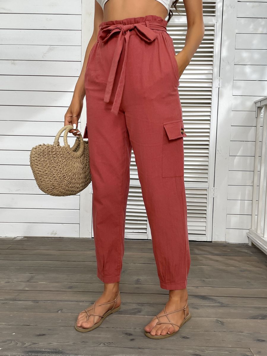Elegantly Styled Pants for Everyday Wear