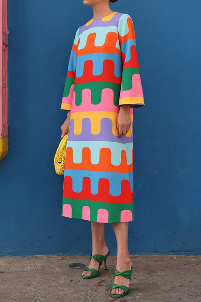 Classic Vintage Dress with a Flattering Fit