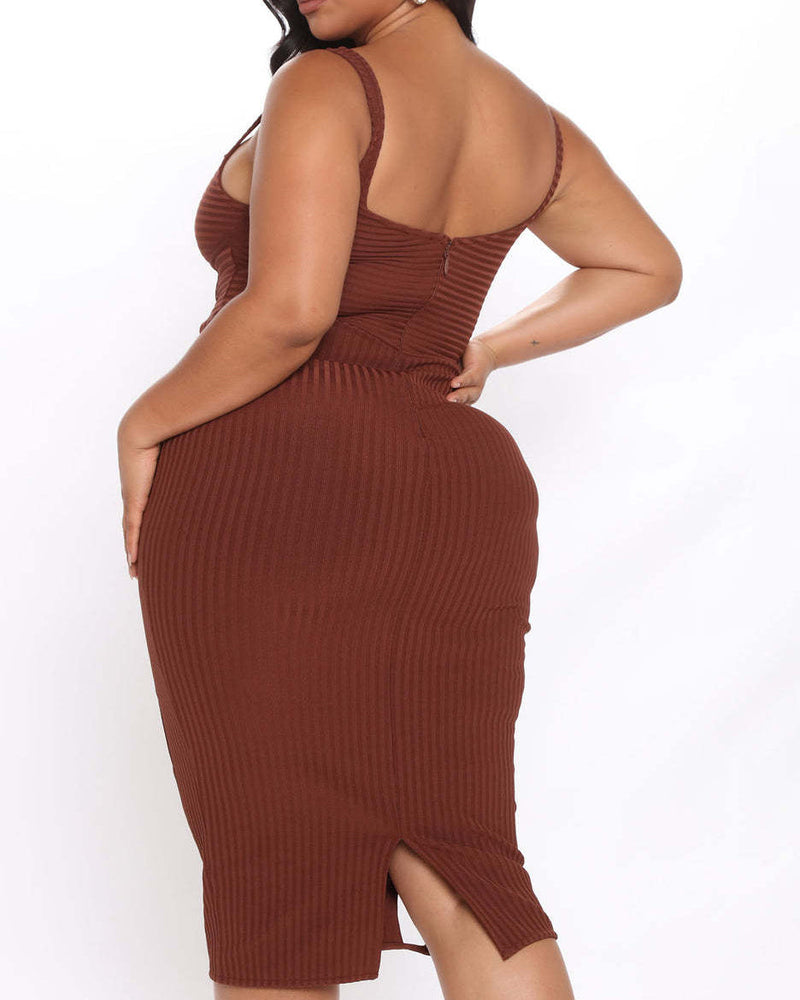 Classic Vintage Dress with a Flattering Fit