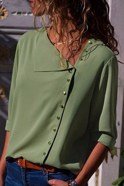 Polished Top with an Effortless Classic Look
