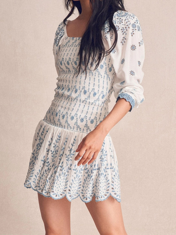 Polished Dress with an Effortless Classic Look
