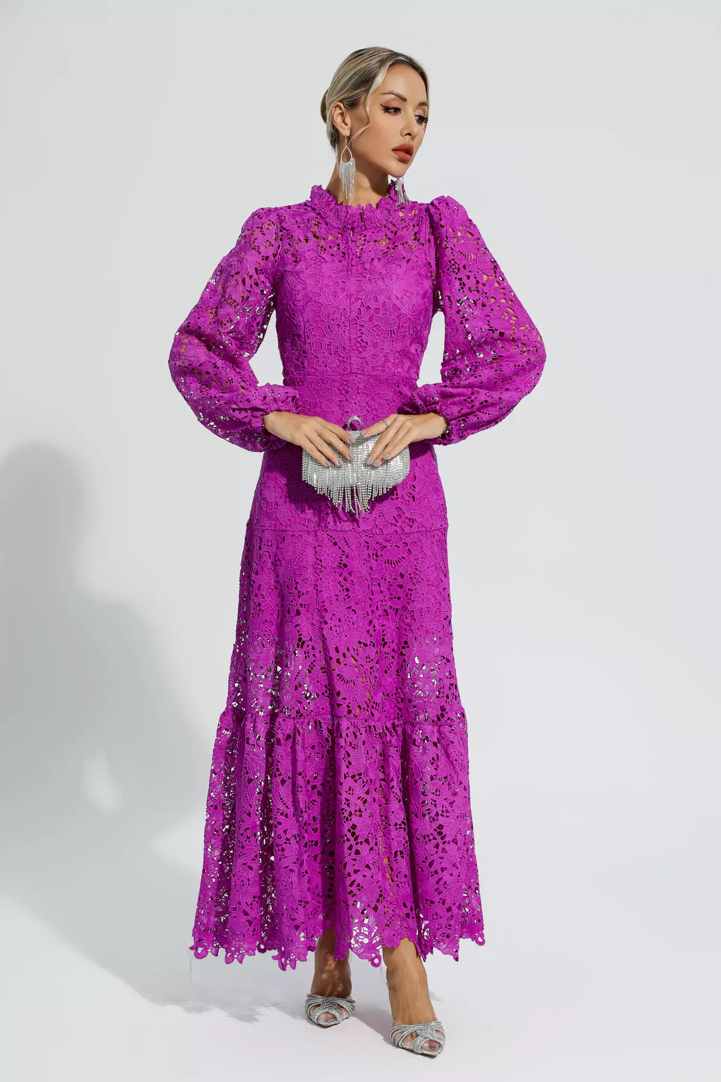 Effortlessly Elegant Dress with a Timeless Design