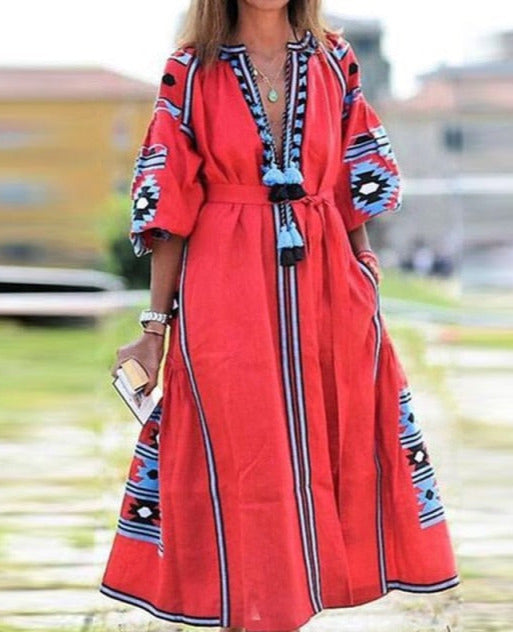 Beautifully Finished Dress in a Timeless Design