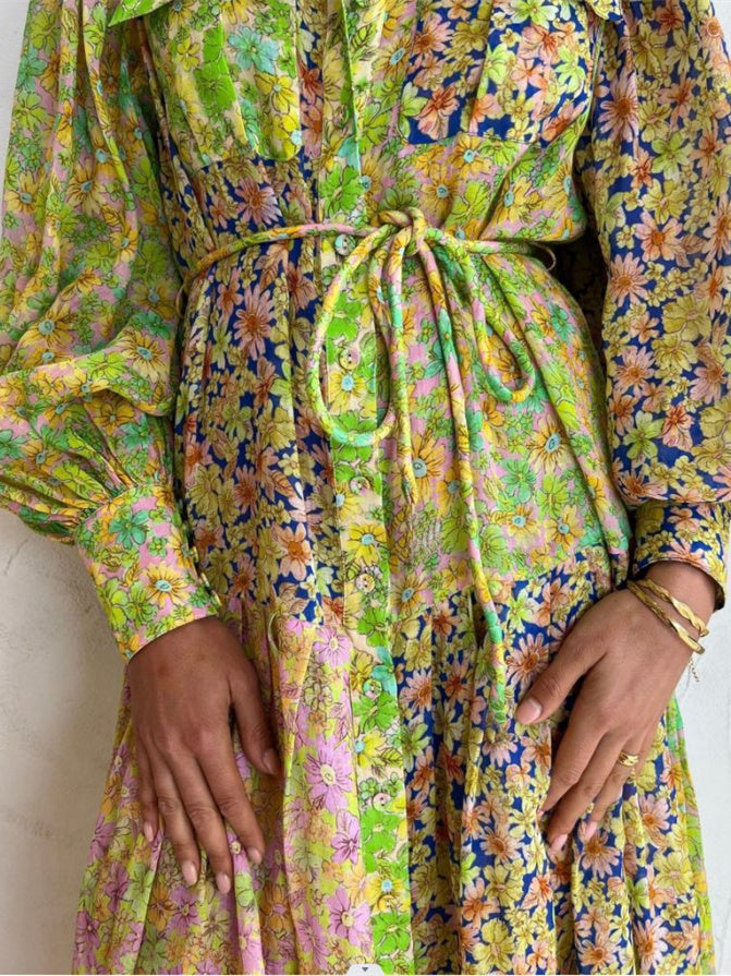 Gracefully Styled Dress for Any Occasion