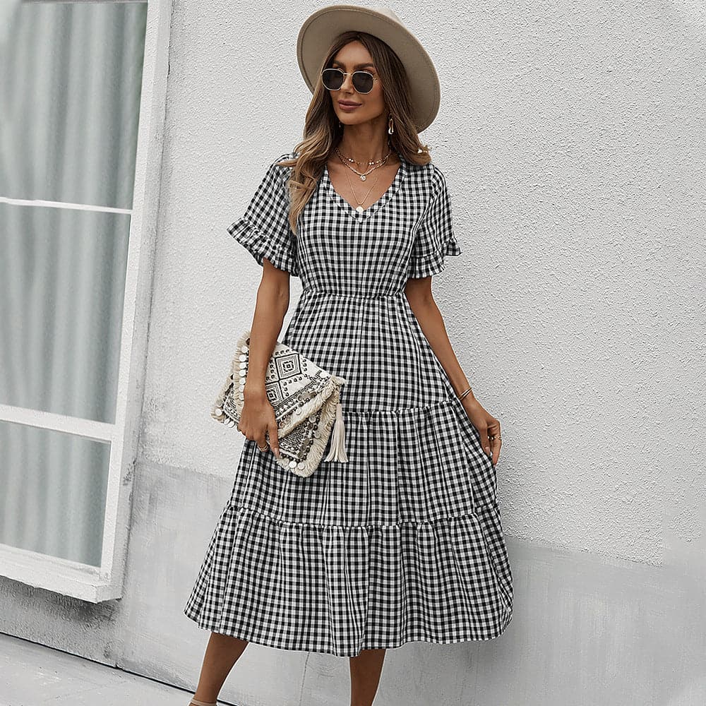 Gracefully Styled Dress for Any Occasion