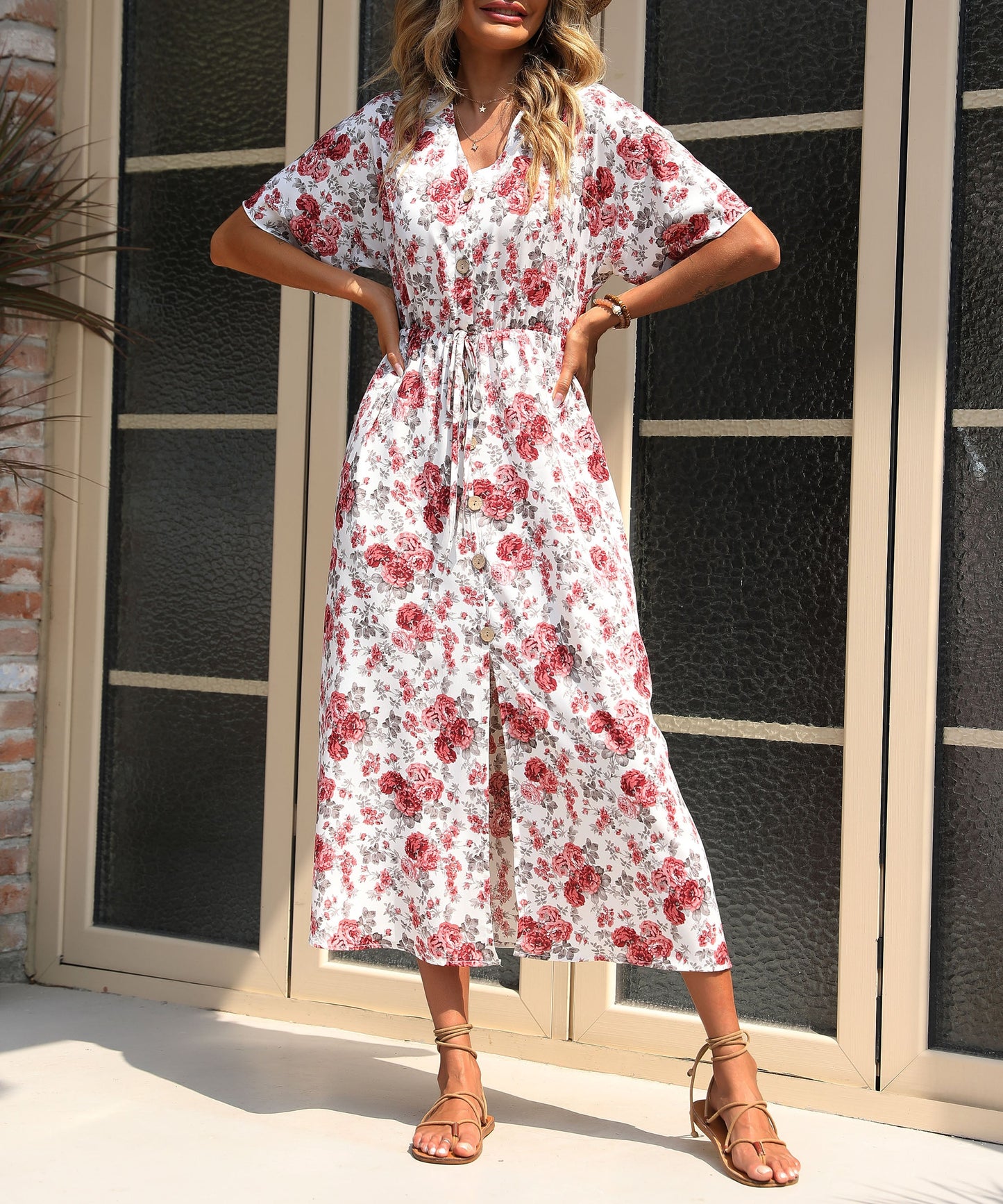 Well Tailored Dress with a Graceful Silhouette