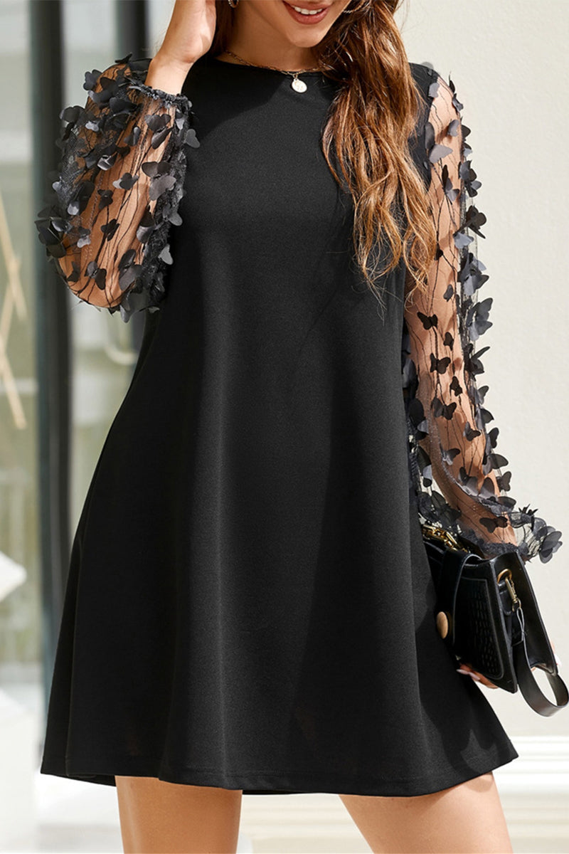 Effortlessly Elegant Dress with a Timeless Design