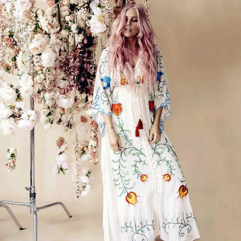 Beautifully Finished Dress in a Timeless Design