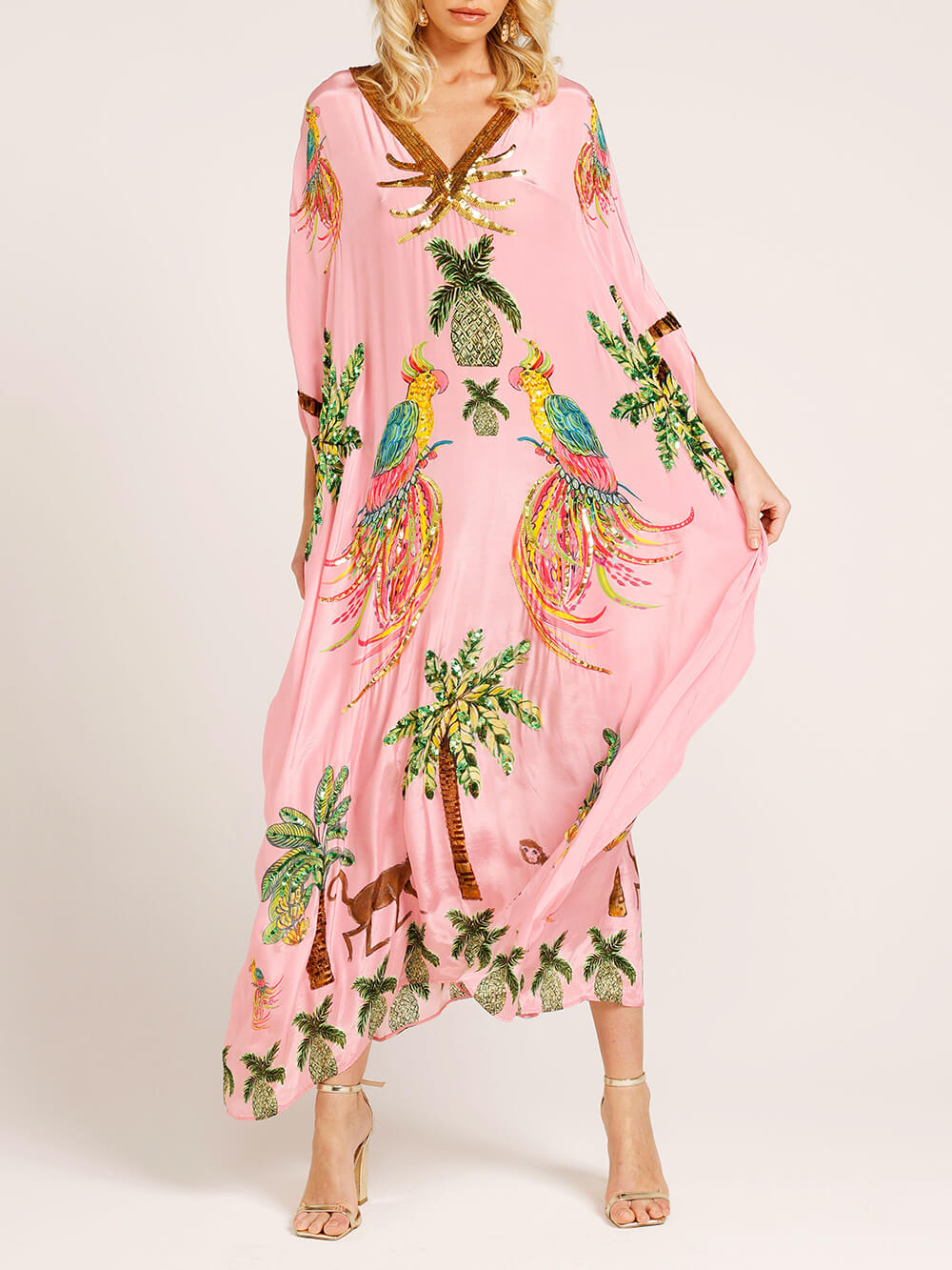 Well Tailored Dress with a Graceful Silhouette