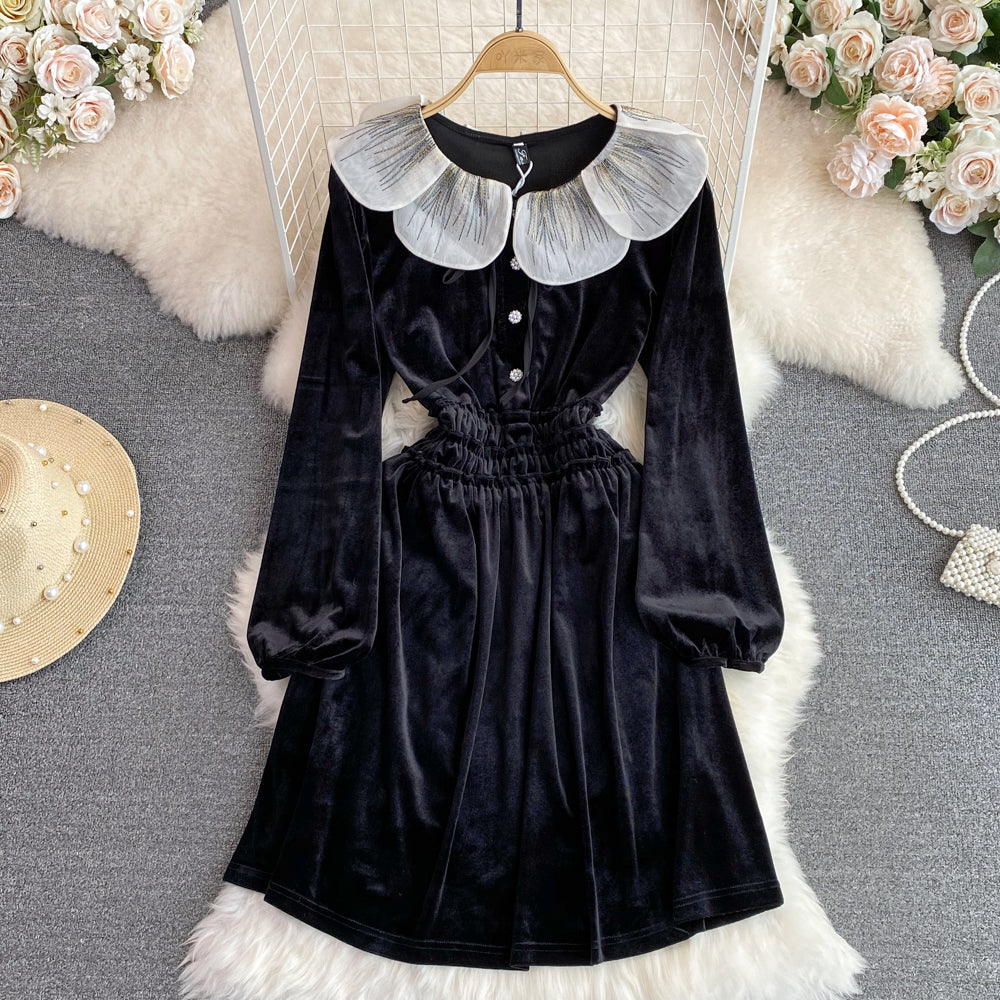 Sophisticated Dress with a Clean Classic Look