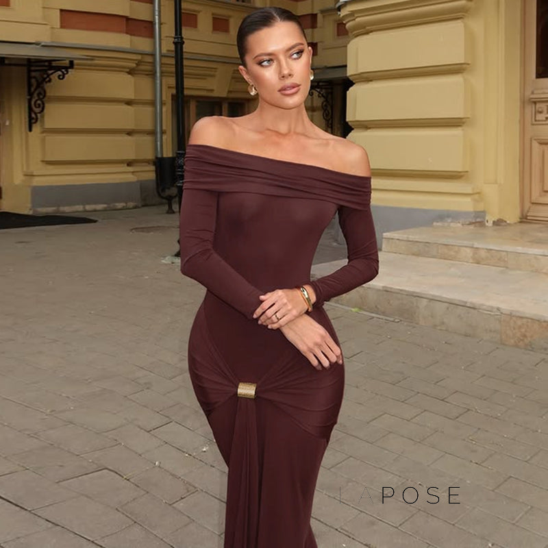 Gracefully Styled Dress for Any Occasion