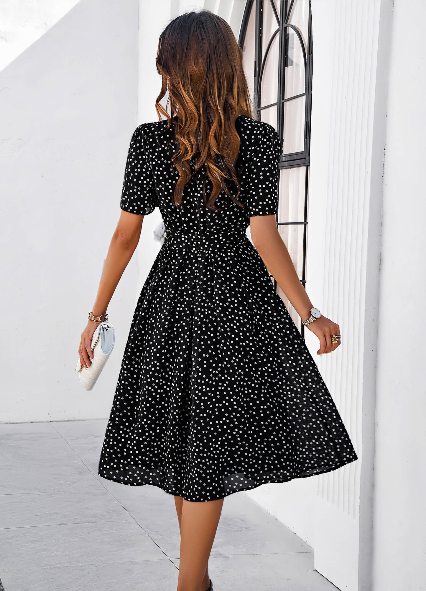 Beautifully Crafted Dress in a Classic Style