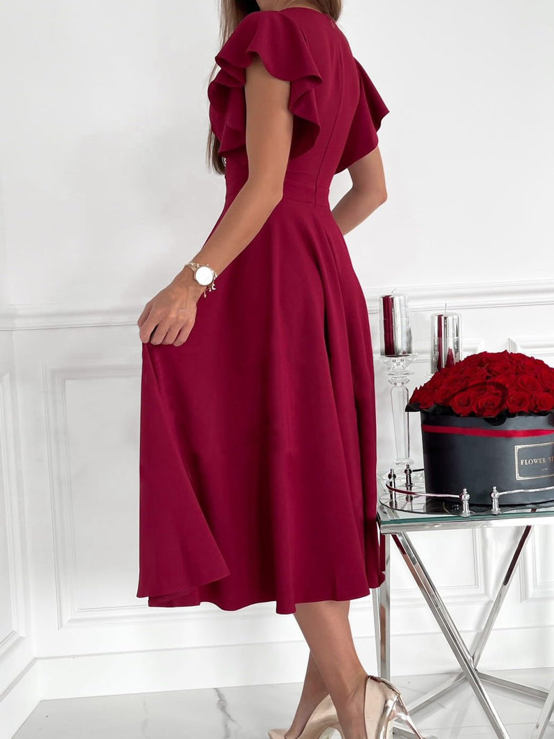 Beautifully Crafted Dress in a Classic Style