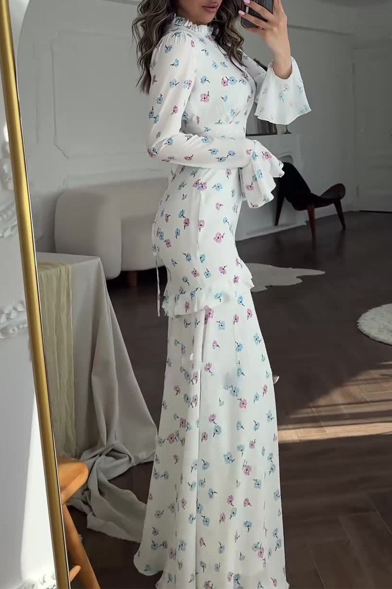 A Vintage Style Dress with Delicate Timeless Details