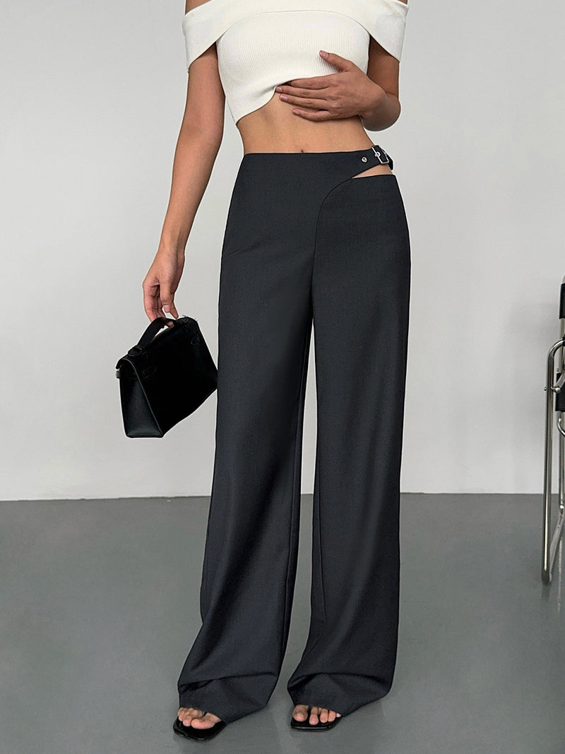 Classic Vintage Pants with a Flattering Fit