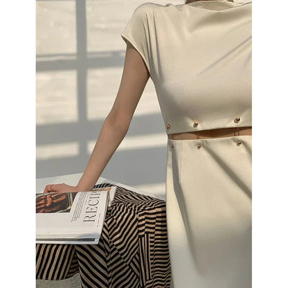 Well Tailored Dress with a Graceful Silhouette