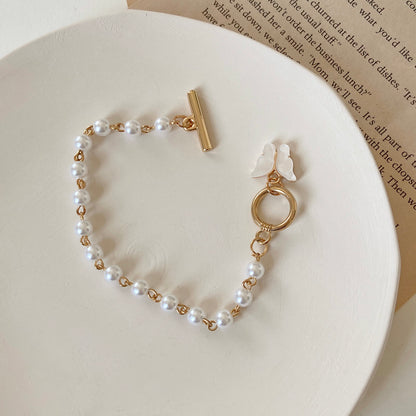 Romantic Gold Bracelet for Special Moments