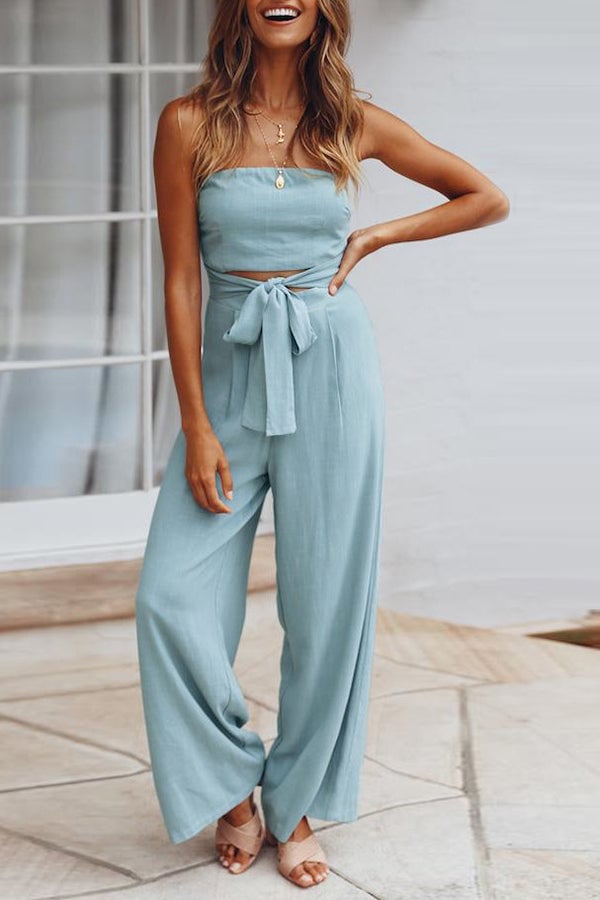 Well Tailored Top with a Graceful Silhouette