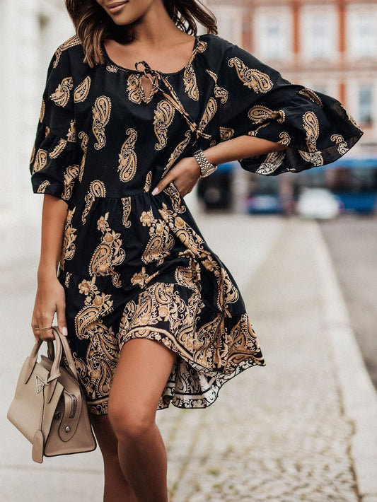 Beautifully Finished Dress in a Timeless Design