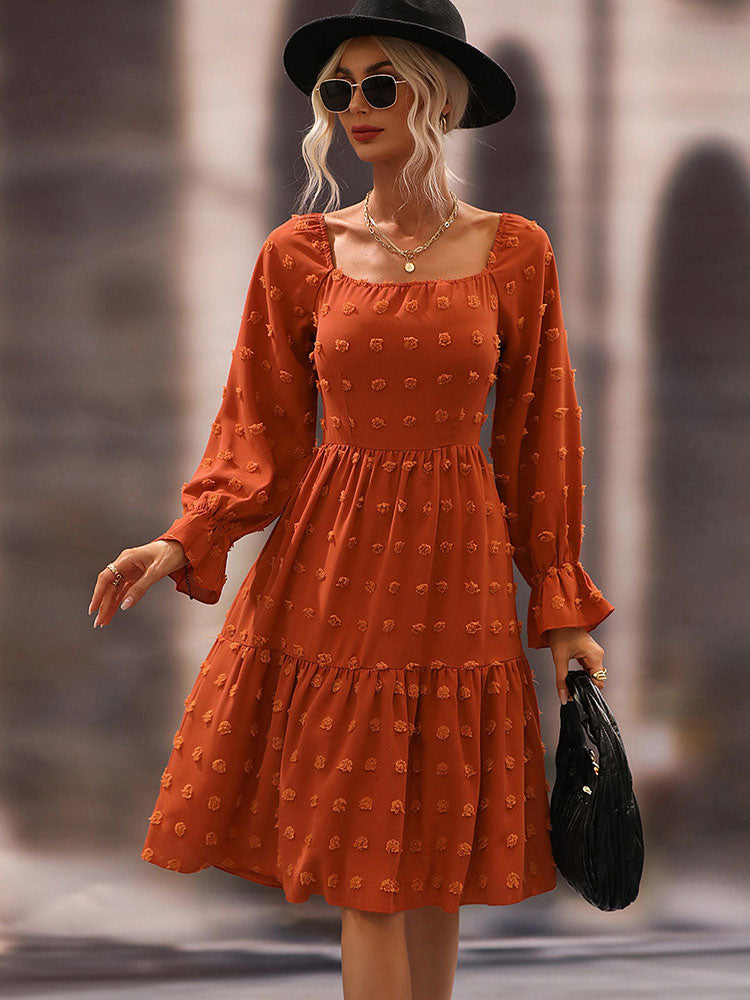 Beautifully Finished Dress in a Timeless Design