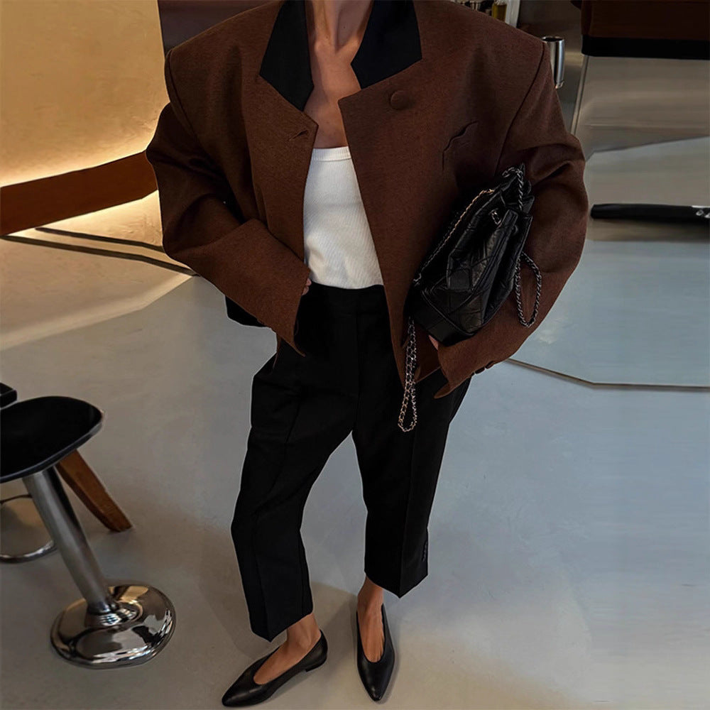 Elegantly Styled Jacket for Everyday Wear