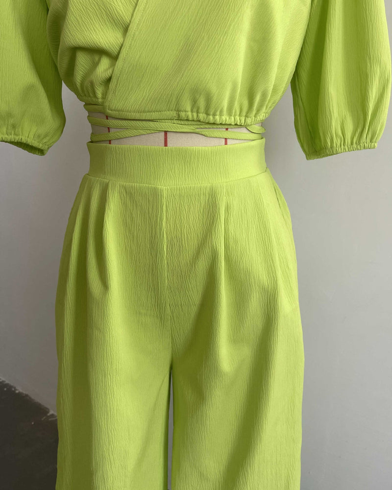 Polished Pants with an Effortless Classic Look