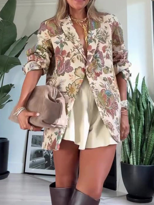 Effortlessly Elegant Garment with a Timeless Design