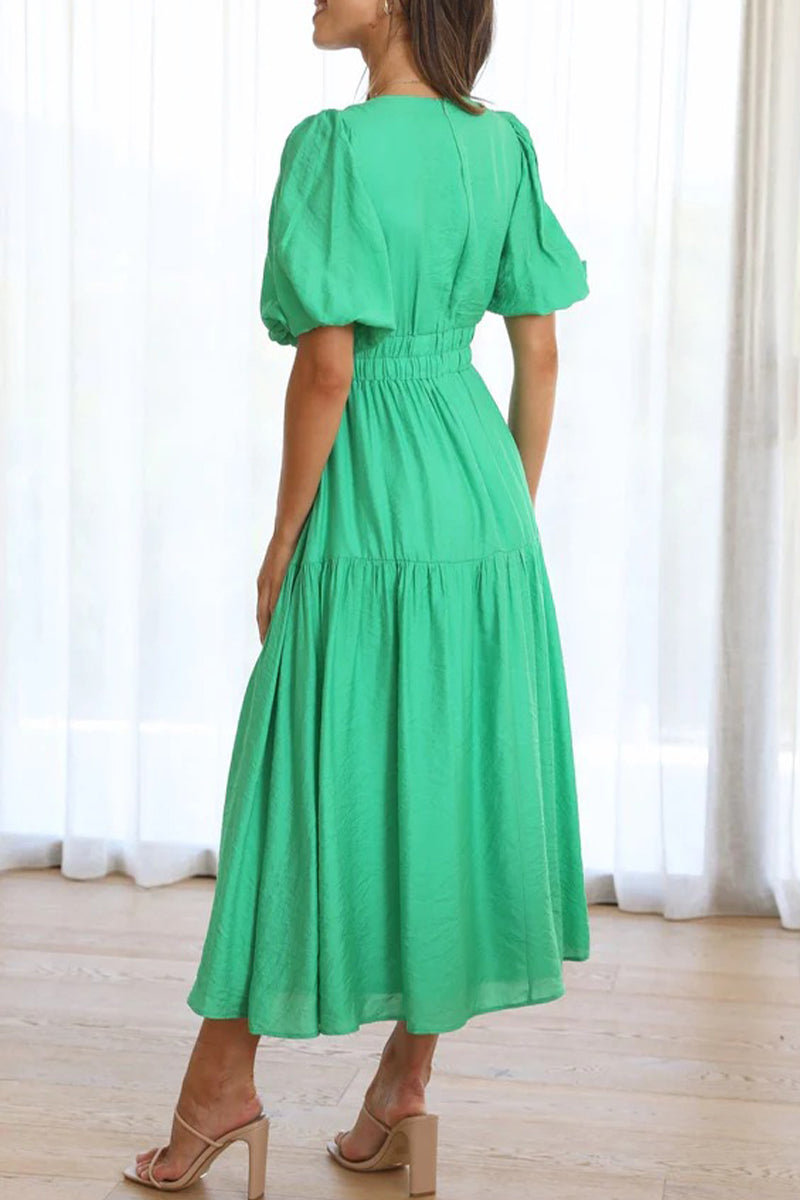 Classic Vintage Dress with a Flattering Fit