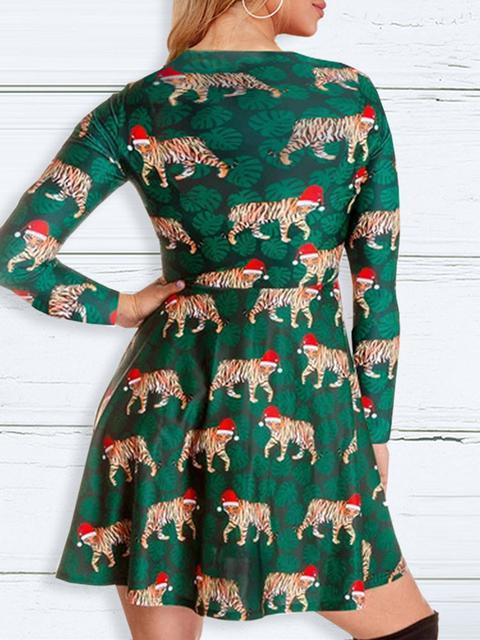 Classic Vintage Dress with a Flattering Fit