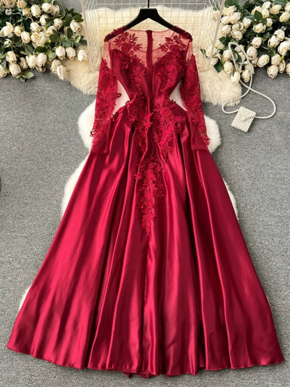 Classic Vintage & Enduringly Stylish Dress