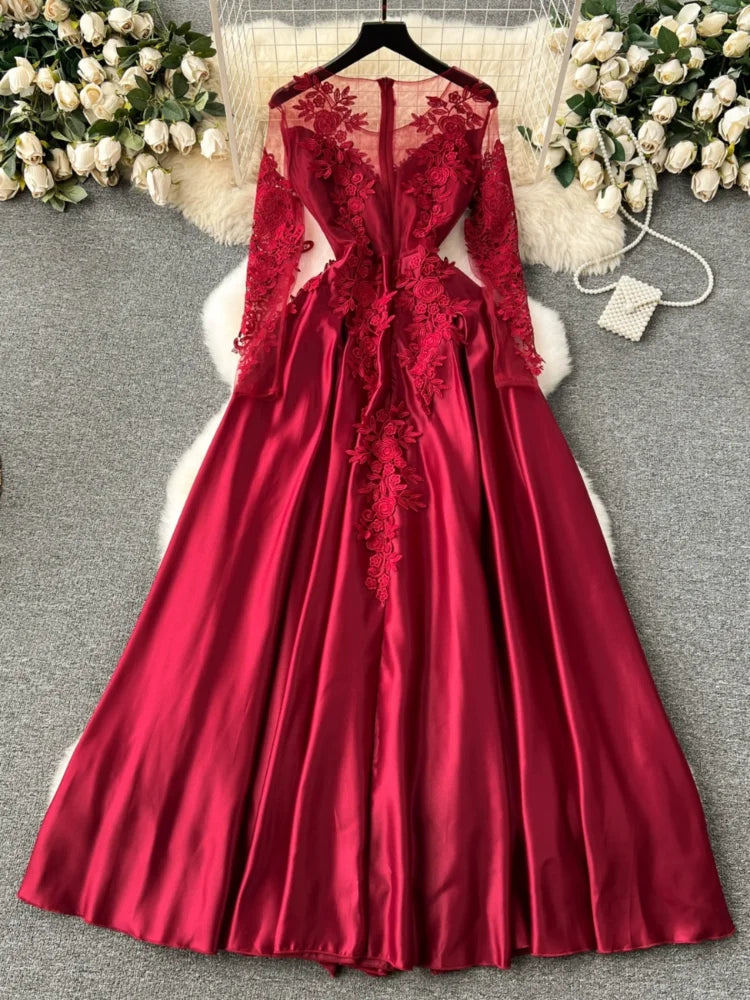 Classic Vintage & Enduringly Stylish Dress
