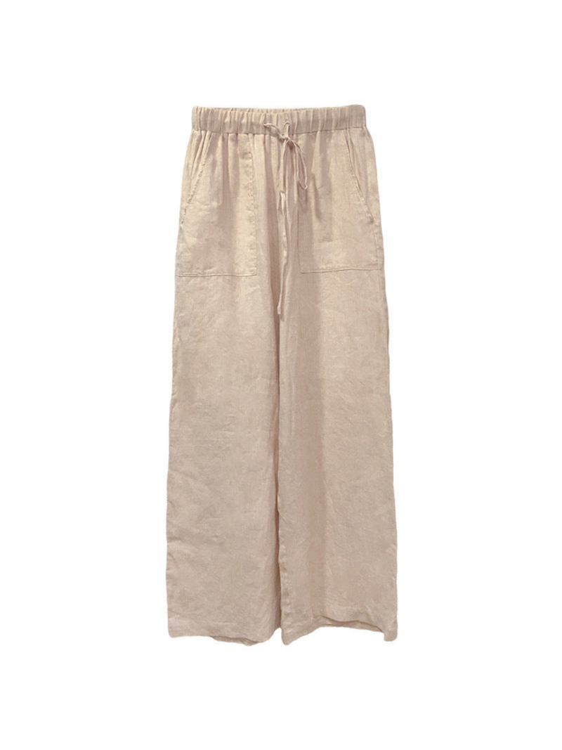 Well Tailored Pants with a Graceful Silhouette