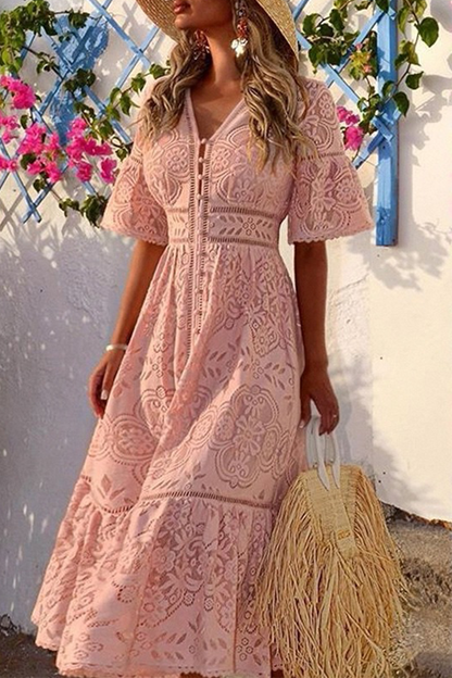 Classic Vintage Dress with a Flattering Fit