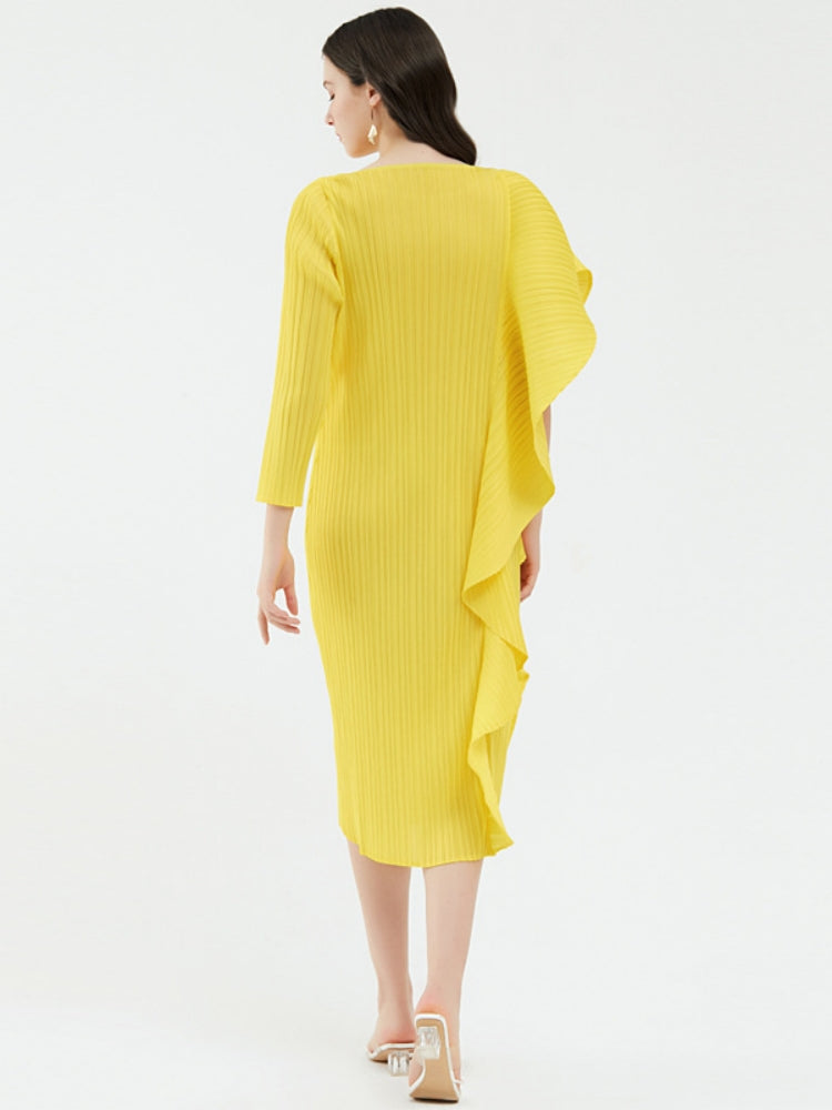 Elegantly Styled Dress for Everyday Wear