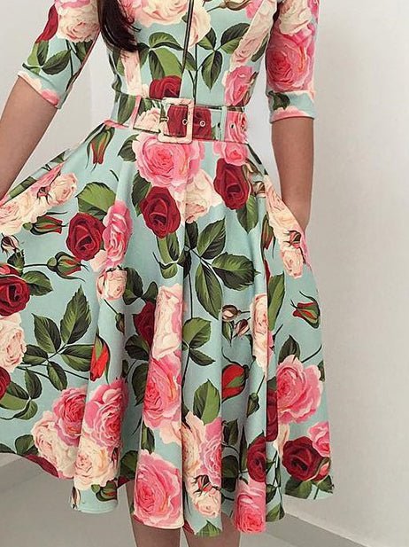 Well Tailored Dress with a Graceful Silhouette