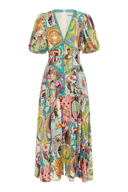 Classic Vintage Dress with a Flattering Fit