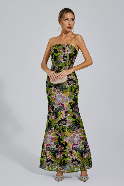 Classic Vintage & Enduringly Stylish Dress