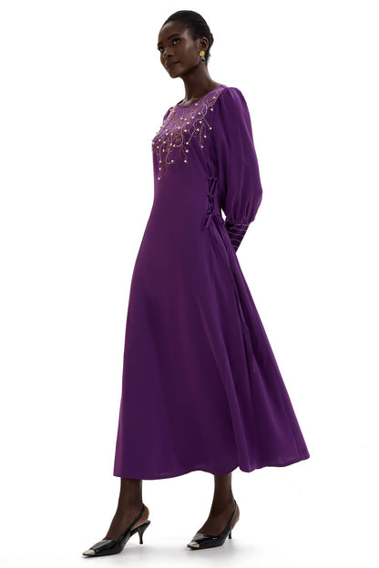 Beautifully Crafted Dress in a Classic Style