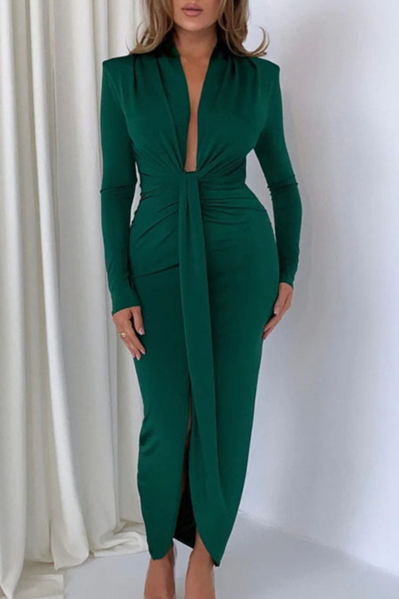 Classic Vintage Dress with a Flattering Fit