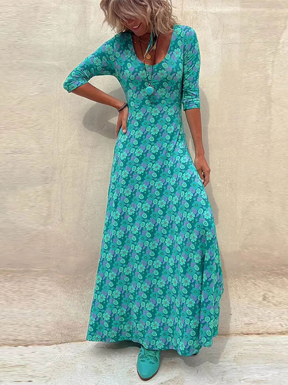 Classic Vintage & Enduringly Stylish Dress