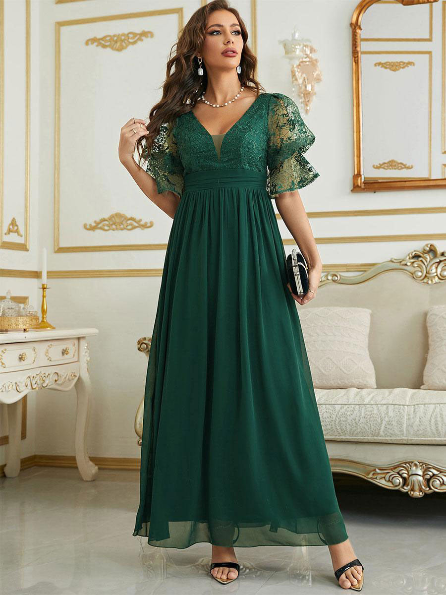 Gracefully Styled Dress for Any Occasion