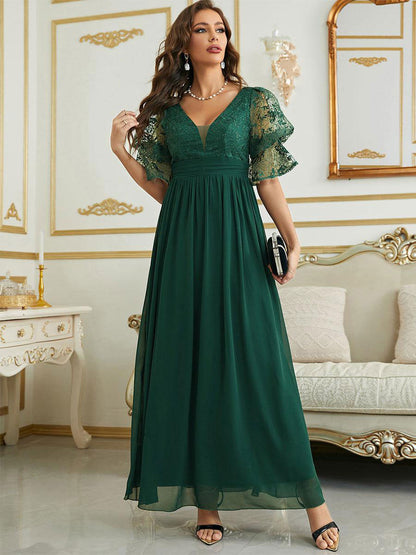 Gracefully Styled Dress for Any Occasion