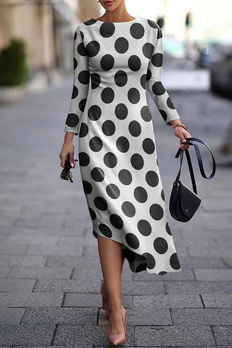 Sophisticated Dress with a Clean Classic Look